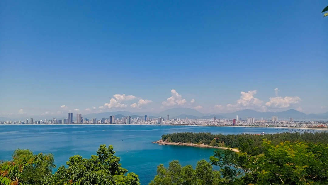 Bãi biển Đà Nẵng, du lịch biển miền trung, phát triển du lịch kinh tế