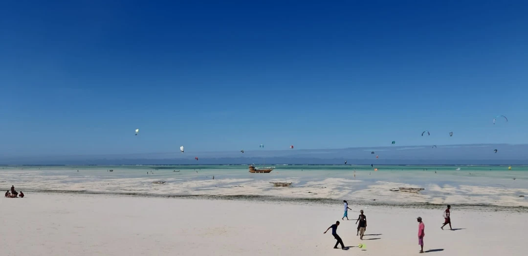 Bãi biển Zanzibar ngọc xanh thiên đường
