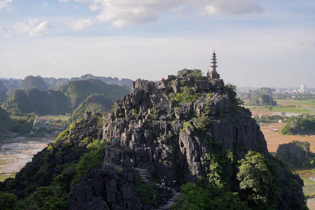 Chùa Bái Đính Ninh Bình, du lịch Phật tích Việt Nam, lưu ý tôn giáo, hành hương