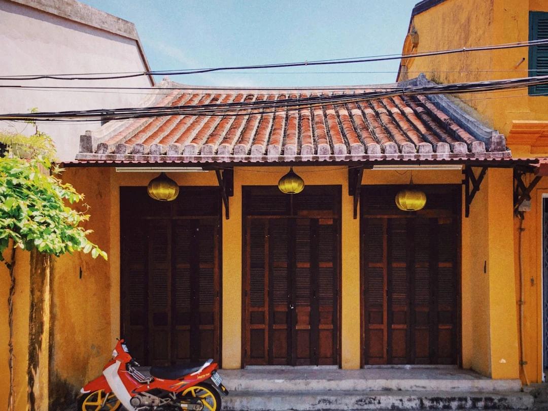 Kiến trúc Tòa Thánh Cao Đài.