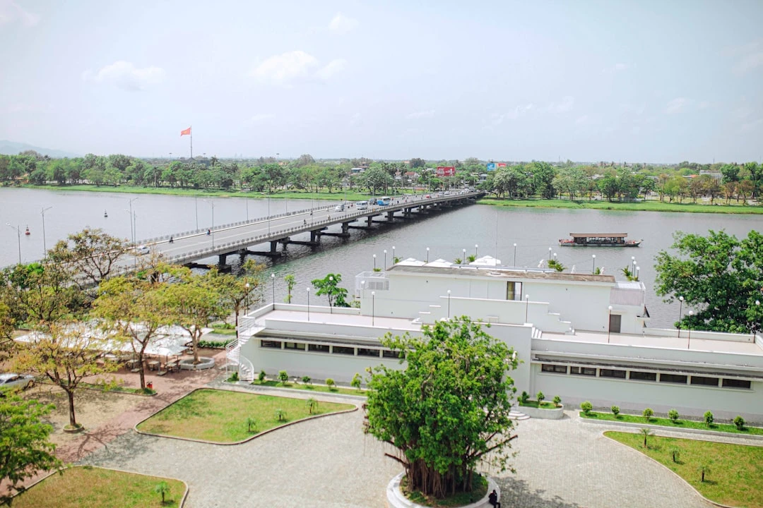 Quần thể di tích Huế với kiến trúc cổ kính.